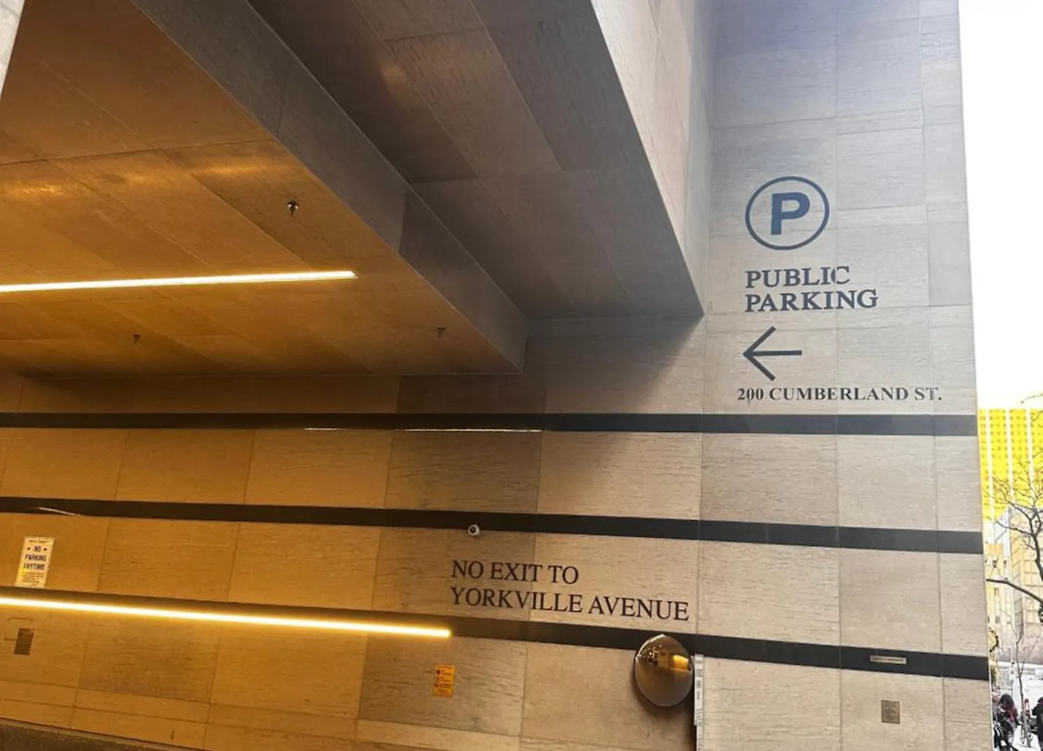 Apartment Traveller Home In Centre Toronto